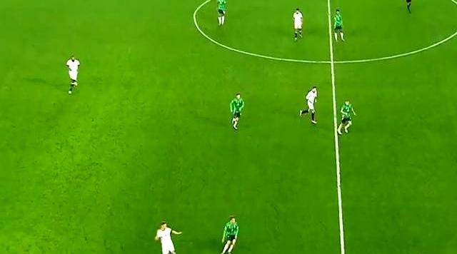 乐鱼-包含法国队翻盘日本队,辛杜高光表现的词条